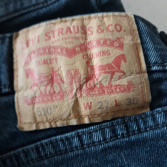 Levi's Blue Jeans - Picture 4 of 4
